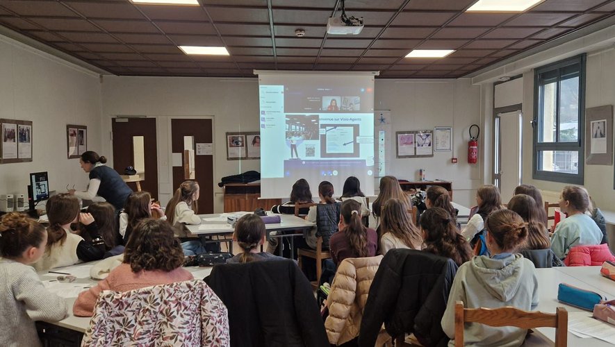 Femmes et carrières scientifiques au collège Olympe de Gouges